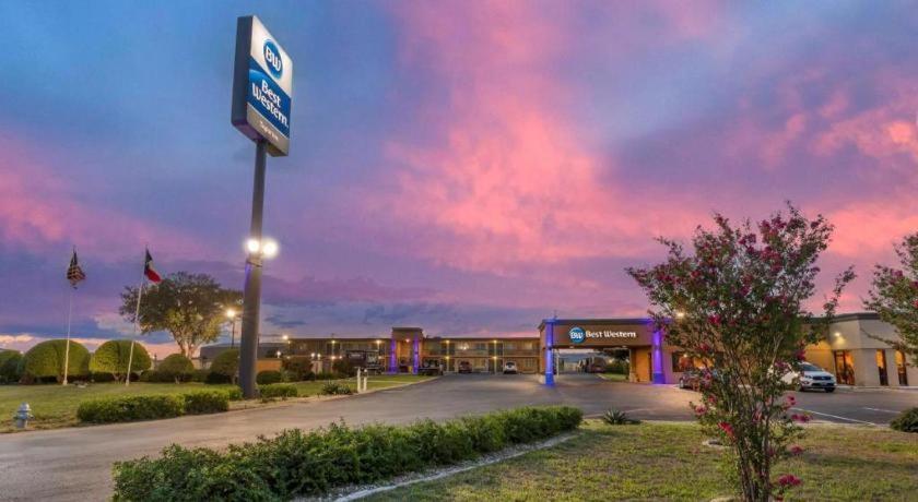 Best Western Taylor Inn Esterno foto